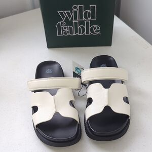 Wild Fable White and Black Sandals